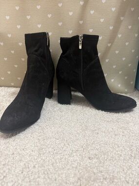 Steve Madden Black Suede Block Heel Ankle Booties with Side Zipper
